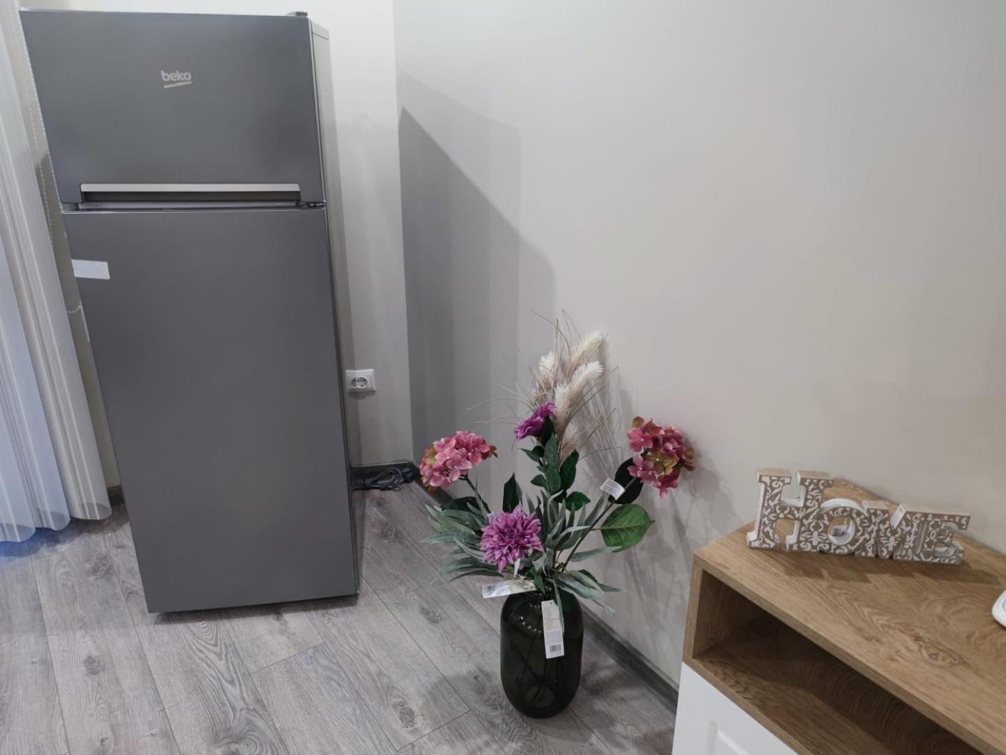Flowers Apartment Dobrici Exterior foto